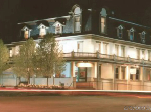 Altland House Inn and Suites