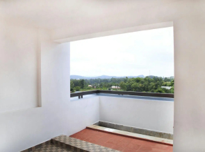 GB Castle Guesthouse - Yelagiri