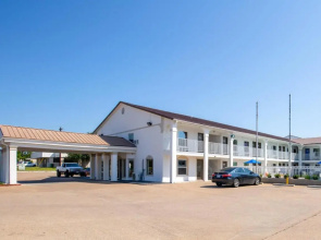 Americas Best Value Inn & Suites Hotel