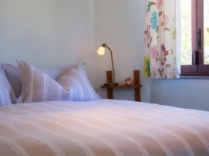 Tasman Village Cottage