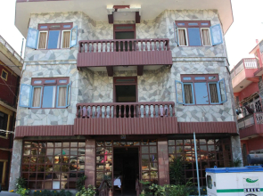 Hotel Vajra Inn