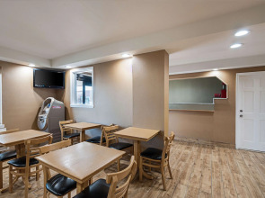 Quality Inn Near Pimlico Racetrack