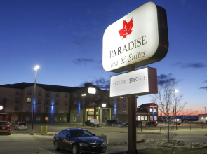 Paradise Inn & Suites Valleyview