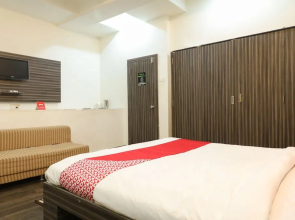 Oyo 22903 Sukoon Service Apartments