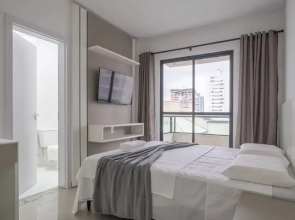 Apt w/ Balcony & Bbq, 650m to Beach Rgo0502