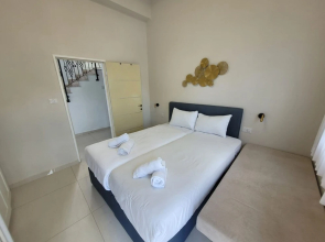 YalaRent Promenade amazing 3BR apt