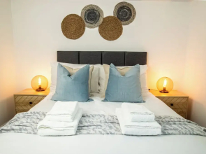 1-Bed Apt Harbour View by Novarooms