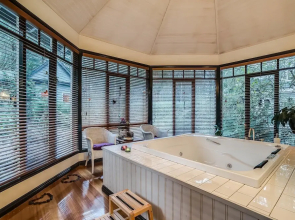 Garden Cottage at Fern Falls Cottages