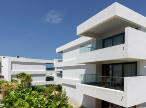 Papagayo Beach Hotel