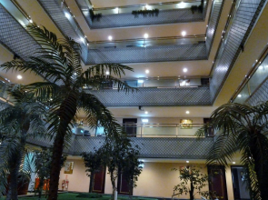 New Plaza Hotel