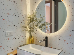 iRest Orange Tay Ho Lakeside Apartment