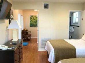 Harborside Motel & Marina