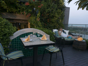 Silverland Jolie Hotel