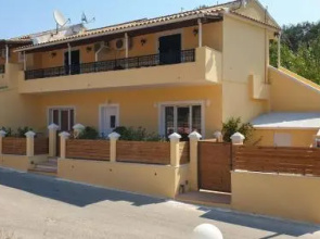 Helen Apartments & Studios