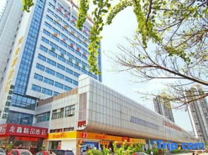 Lichuan June Inn