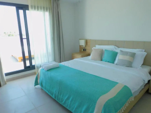 Private Picuzzi in New Penthouse Los Corales, 404