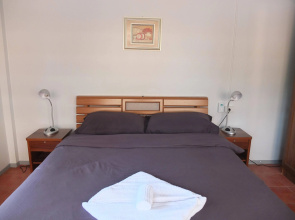 Friends Cafe Jomtien Guesthouse(เฟรนด์คาเฟ่ จอมเทียน เกสท์เฮาส์)