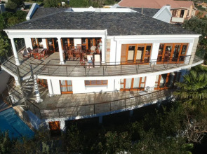 Pearl View Guest House