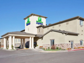 Holiday Inn Express Lodi