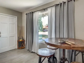 Tempe Remodel w/ Sparkling Pool and Game Room!