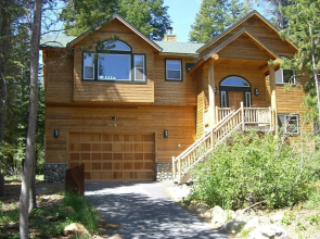 The River Rock Lodge Home 4 Bedrooms 3 Bathrooms Home