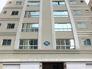 Apartamento 2 dormitórios a 400 metros do mar
