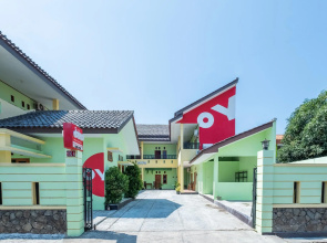 OYO 1399 Cemara Residence Syariah