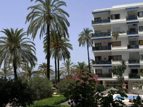 Skol 1A by Completely Marbella