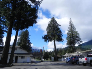 Skagit Motor Inn