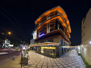 Hotel Benzz Park Vellore