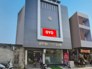 POP 70106 Hotel City Stay