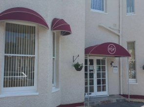 Cecil Court Hotel