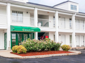 Quality Inn Decatur River City