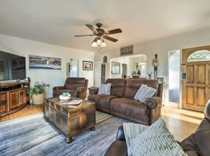 Walk to Ventura Beach: Comfy Home w/ Ocean Views