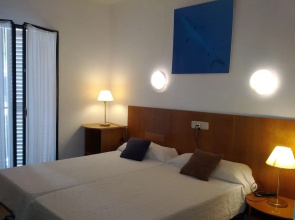Hostel Mas