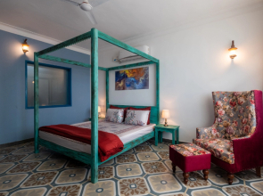 Vedatmana By The Waves