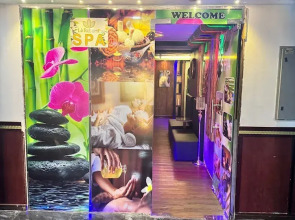 Отель Le Paradise Palace