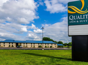Quality Inn & Suites Winfield