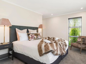 Nga Roto Retreat - Taupo