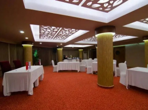 Roof Garden Hotel