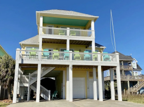 Beachfront Therapy 4 Bedroom Home