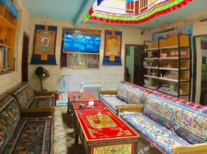 Lhasa Nanka Gyatso Inn (Jokhang Temple Branch)(拉萨南卡嘉措客栈（大昭寺店）)