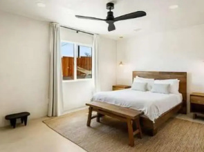 Cozy 2-bedroom Retreat in Joshua Tree