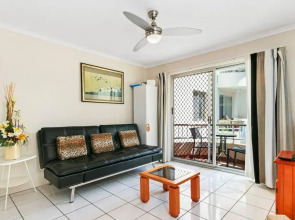 Superb 1 Bedroom Apartment Near the Beach