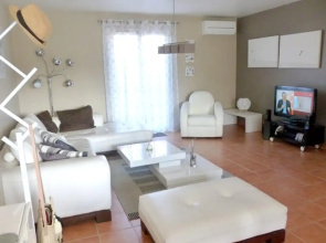 House With 3 Bedrooms in Gruissan, With Enclosed Garden and Wifi - 800 m From the Beach