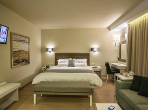 Swell Boutique Hotel