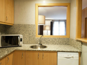 Aspasios Plaza Real Apartments