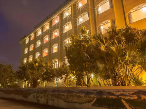 Hua Li Hotel