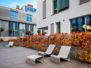 #stayhere - Unique Spacious & Modern 2BDR Upscale Neighbourhood