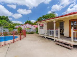 5 Bomburra Court - Rainbow Beach, Ticks All The Boxes, Pool, Shed, Fenced Yard, Pet Friendly